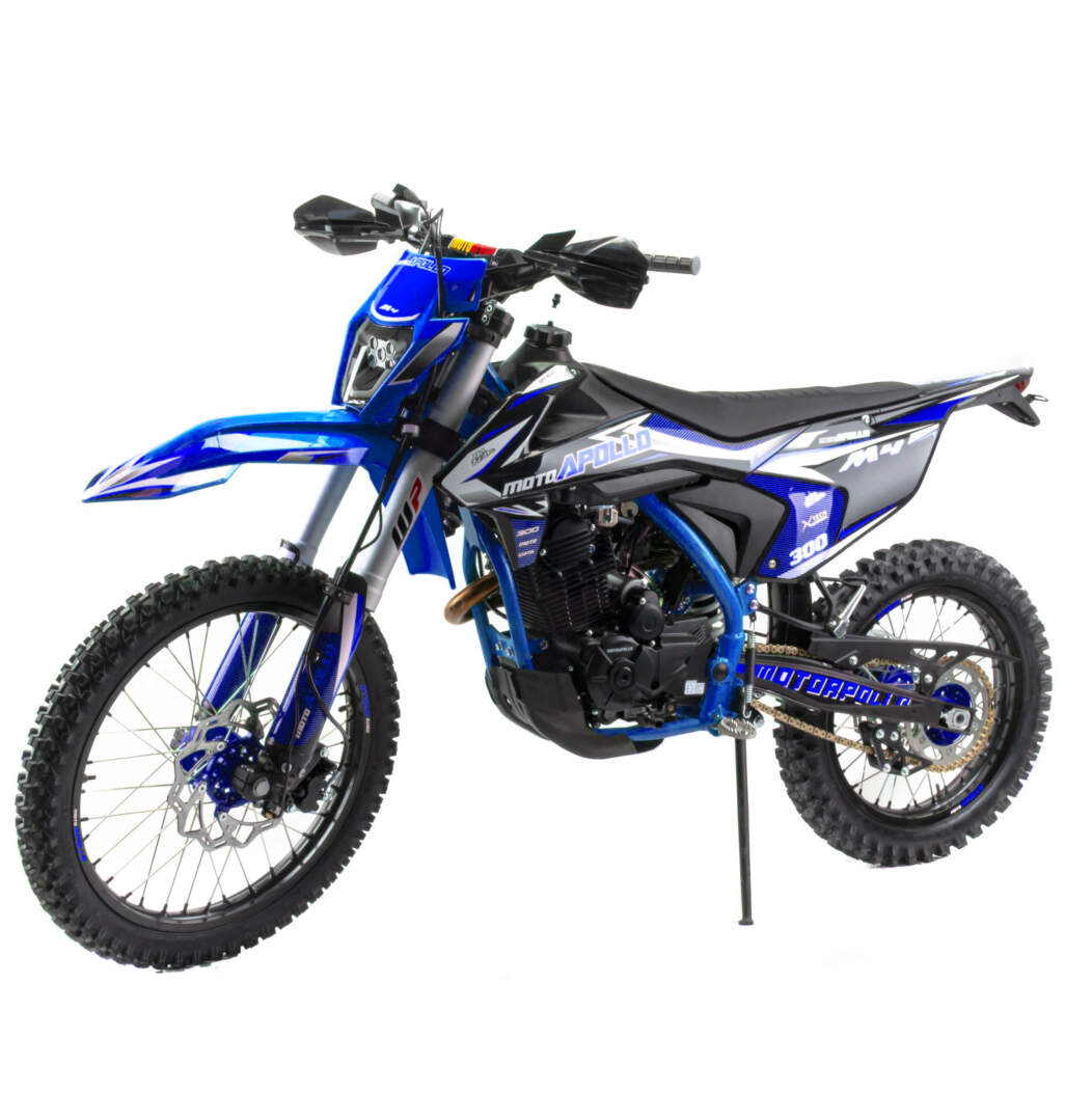 синий
