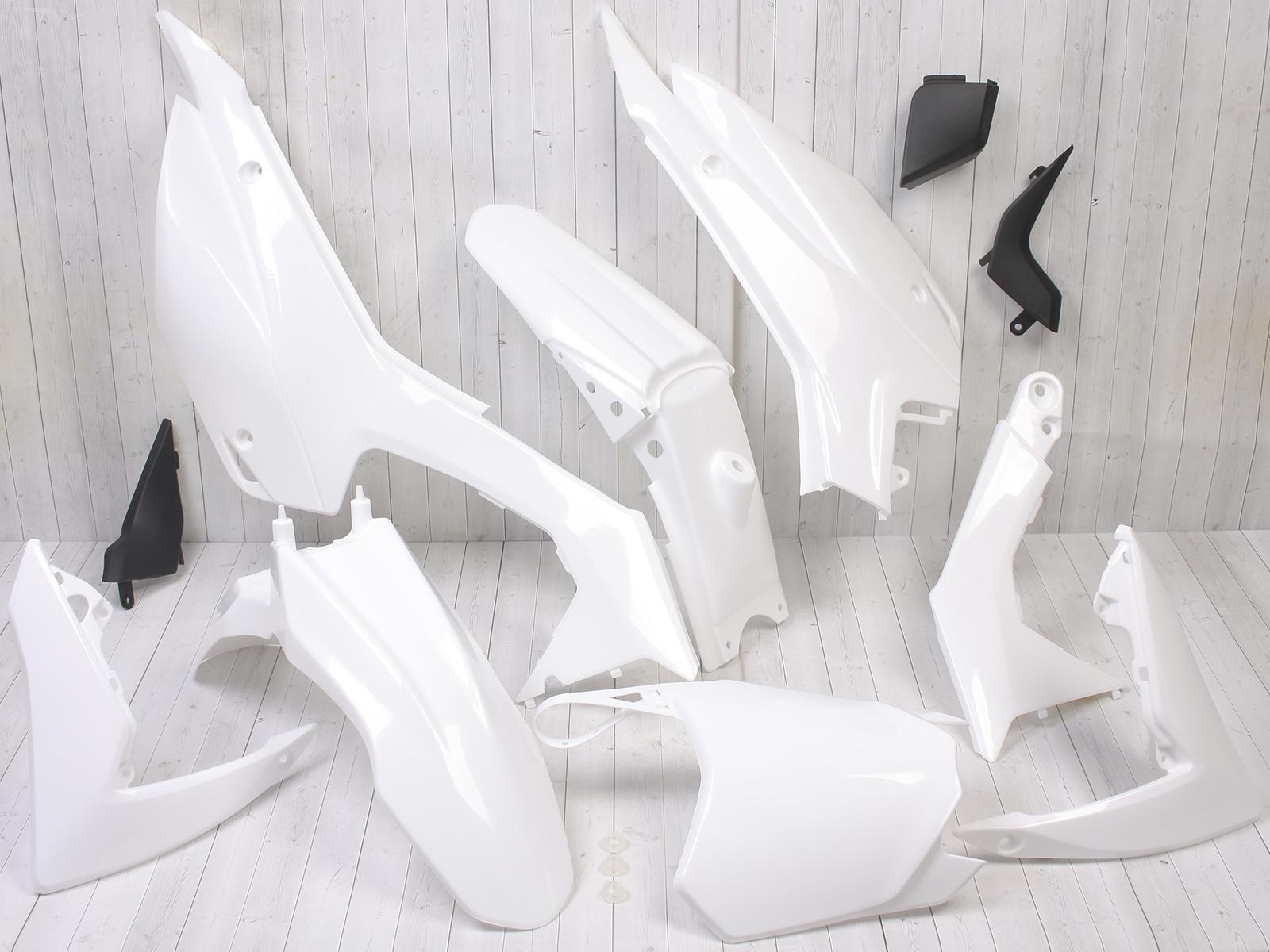 13028